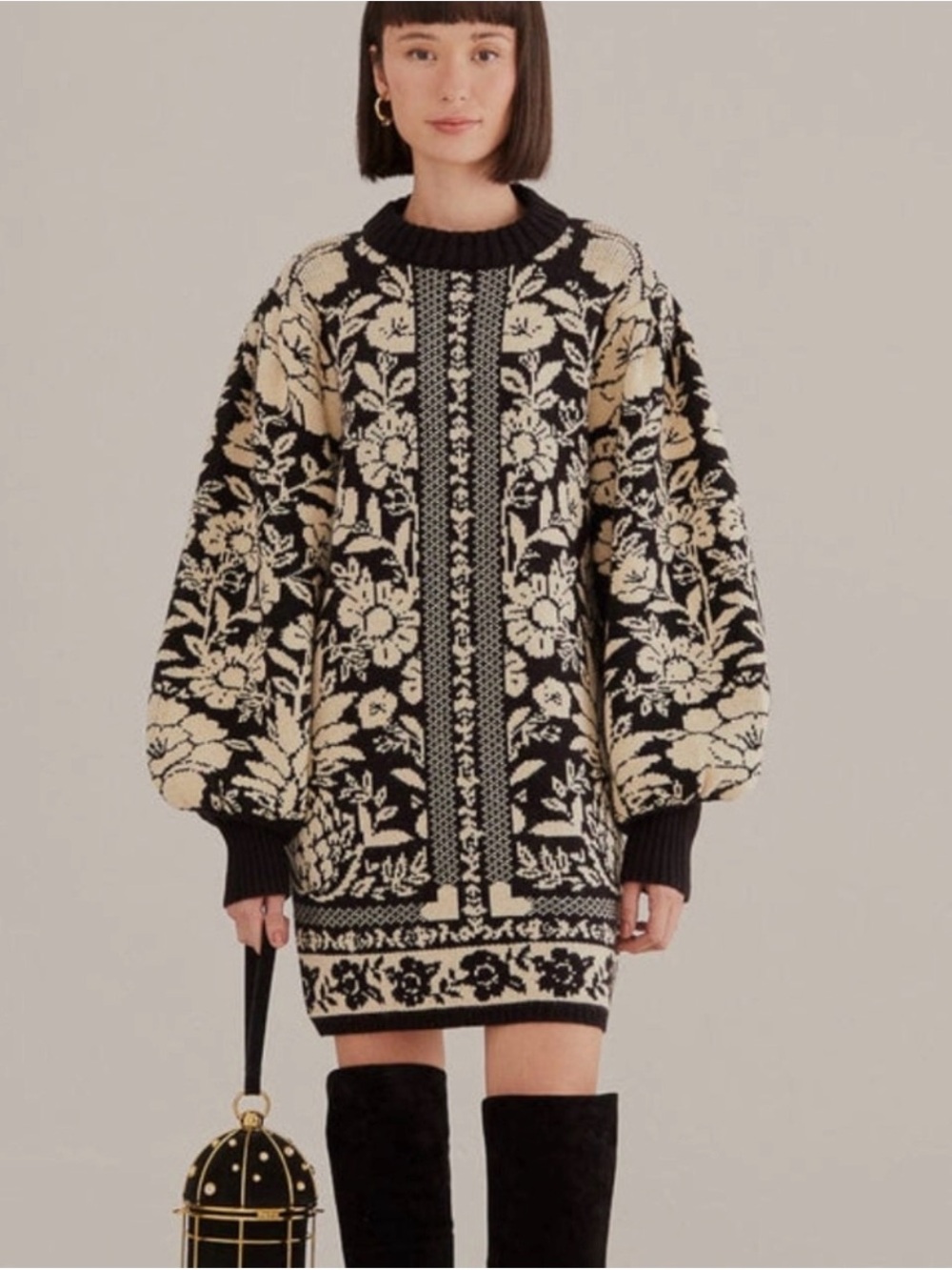 NWT FARM Rio Black Pineapple Garden Mini Sweater Dress. Size M - Picture 1 of 3